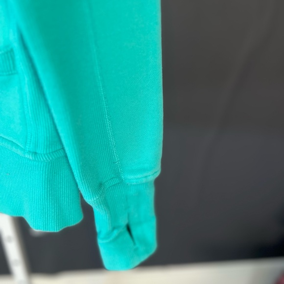 Lululemon athletica. Like new. Excellent condition - Picture 6 of 16